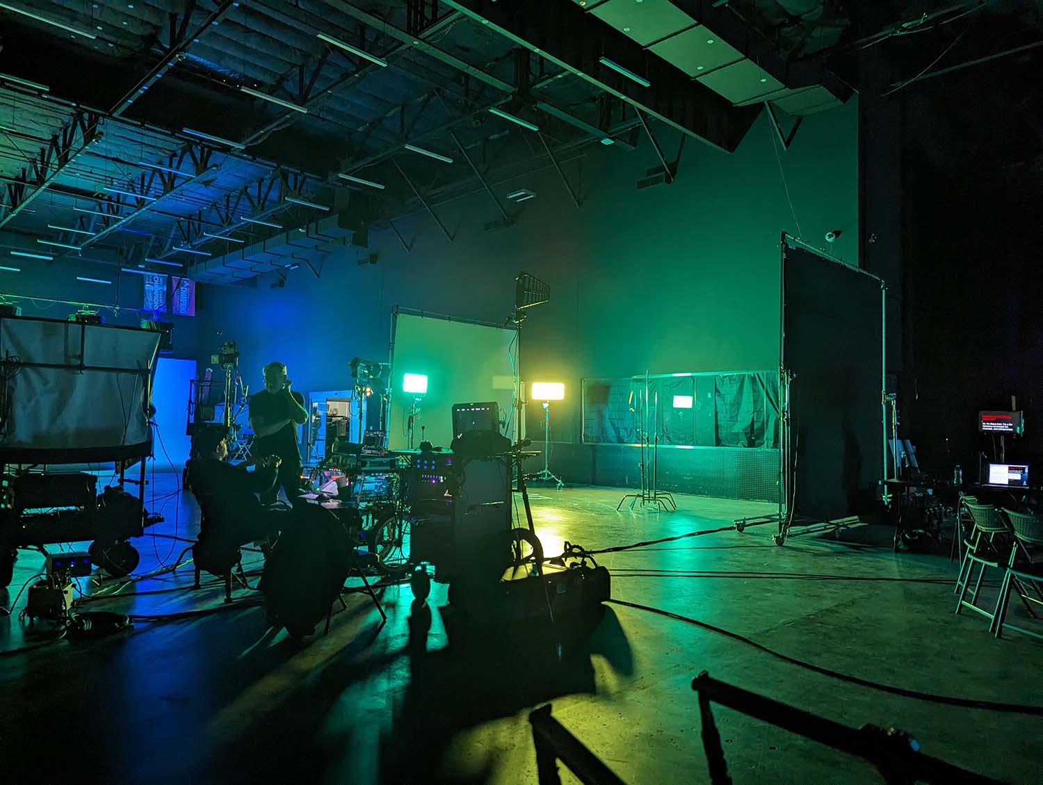 Vibrant-music-video-cinematography-Toronto-studio-LED-volume