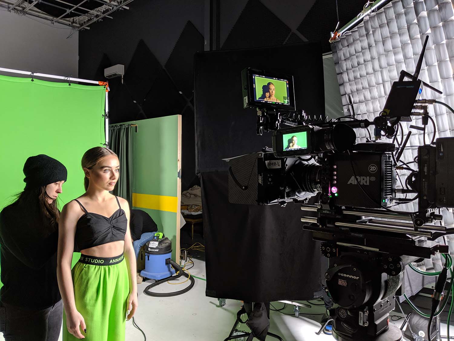 Sabrina-Carpenter-In-My-Bed-Music-Video-Cinematography-ARRI-Alexa